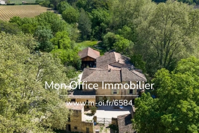 Maison &agrave; vendre &agrave; LA TOUR-D'AIGUES  - 10 pi&egrave;ces - 186 m&sup2; 
