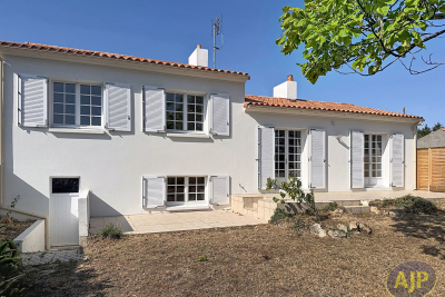 Maison &agrave; vendre &agrave; VAIRE  - 6 pi&egrave;ces - 130 m&sup2; 