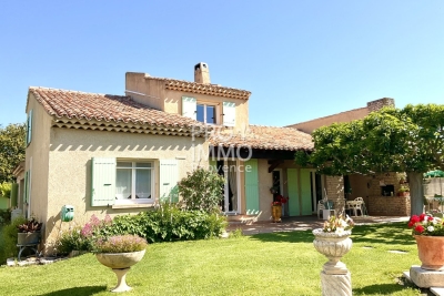 Maison &agrave; vendre &agrave; CHARLEVAL Estroublans - 7 pi&egrave;ces - 198 m&sup2; 