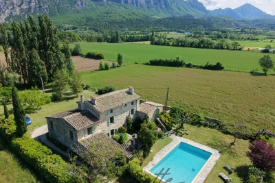 Maison &agrave; vendre &agrave; SAOU  - 8 pi&egrave;ces - 250 m&sup2; 