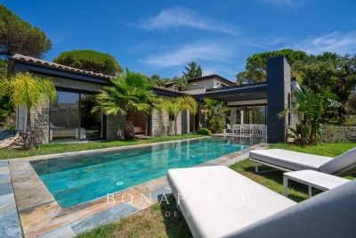 Maison &agrave; vendre &agrave; STE-MAXIME Ampus  - 230 m&sup2; 