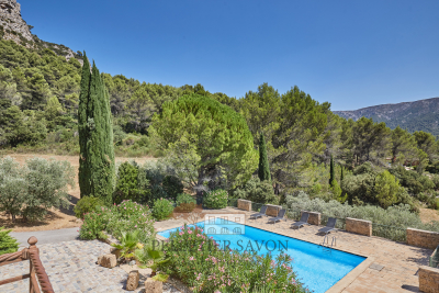 Maison &agrave; vendre &agrave; VAUVENARGUES  - 10 pi&egrave;ces - 430 m&sup2; 