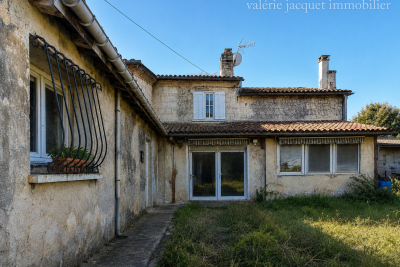 Maison &agrave; vendre &agrave; LUSSAC  - 5 pi&egrave;ces - 152 m&sup2; 