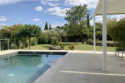 Maison &agrave; vendre &agrave; UZÈS  - 7 pi&egrave;ces - 150 m&sup2; 