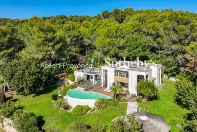 Maison &agrave; vendre &agrave; EGUILLES Centre - 6 pi&egrave;ces - 300 m&sup2; 
