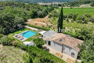 Maison &agrave; vendre &agrave; AIX-EN-PROVENCE  - 6 pi&egrave;ces - 210 m&sup2; 