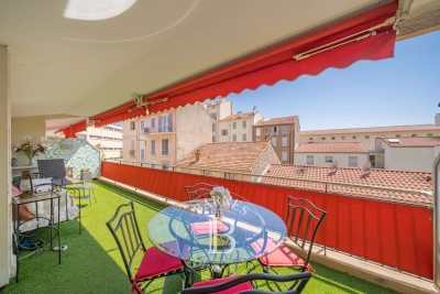 Appartement &agrave; vendre &agrave; CANNES  - 2 pi&egrave;ces - 53 m&sup2; 