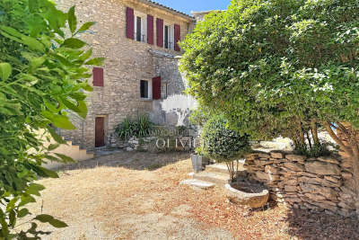 Maison &agrave; vendre &agrave; ST-SATURNIN-LÈS-APT Le Cagnard  - 130 m&sup2; 