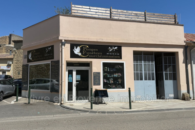Commerce &agrave; louer &agrave; COURTHEZON Perigord  - 110 m&sup2; 