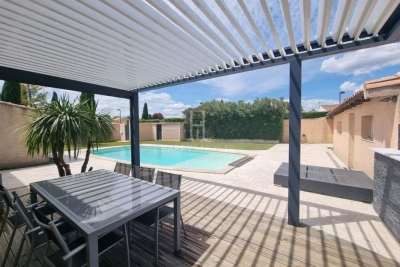 Maison &agrave; vendre &agrave; ST-ÉTIENNE-DU-GRÈS Rognes - 7 pi&egrave;ces - 216 m&sup2; 