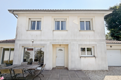 Maison &agrave; vendre &agrave; PESSAC  - 5 pi&egrave;ces - 100 m&sup2; 