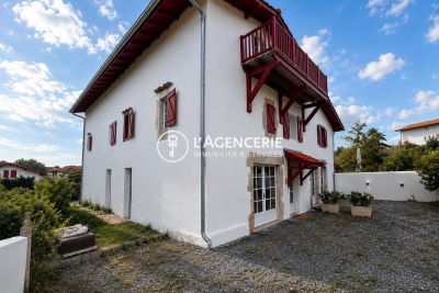 Appartement &agrave; vendre &agrave; AHETZE Arbonne - 5 pi&egrave;ces - 163 m&sup2; 