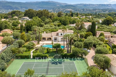 Villa à Valbonne &agrave; louer à partir de 25 000 € / semaine, Photo 1