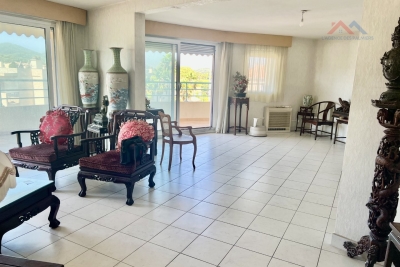 Appartement &agrave; vendre &agrave; HYÈRES  - 5 pi&egrave;ces - 106 m&sup2; 