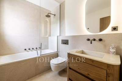 Villa à Valbonne &agrave; louer à partir de 25 000 € / semaine, Photo 12
