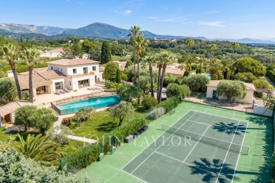 Villa à Valbonne &agrave; louer à partir de 25 000 € / semaine, Photo 2