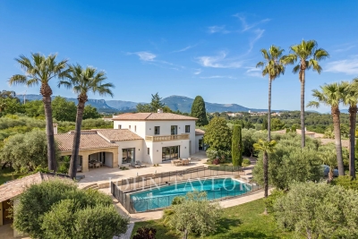Villa à Valbonne &agrave; louer à partir de 25 000 € / semaine, Photo 3