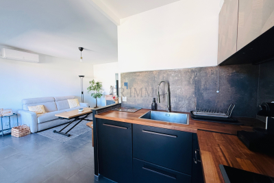 Appartement à vendre un commerce