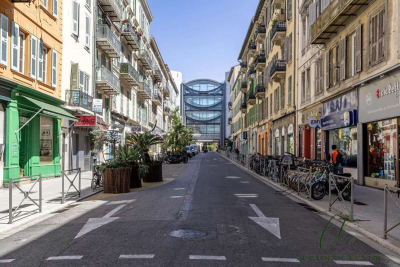 Apartment for sale in NICE Hotel de Ville - 3 rooms - 92 m&sup2; 