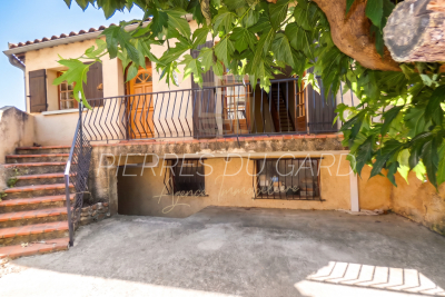 Maison &agrave; vendre &agrave; ROCHEFORT-DU-GARD  - 4 pi&egrave;ces - 85 m&sup2; 