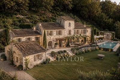 Maison &agrave; vendre &agrave; ST-PAUL-DE-VENCE Cap-d'Ail - 12 pi&egrave;ces - 490 m&sup2; 