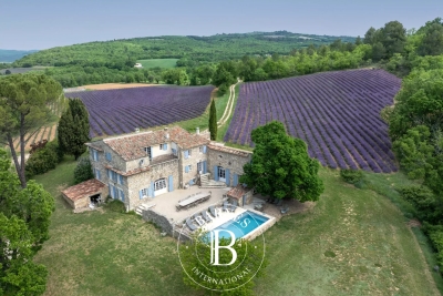 Maison &agrave; vendre &agrave; CERESTE  - 12 pi&egrave;ces - 310 m&sup2; 