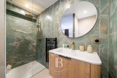 Villa à Mandelieu-la-Napoule &agrave; louer à partir de 15 000 € / semaine, Photo 6