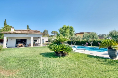 Maison &agrave; vendre &agrave; LA COLLE-SUR-LOUP  - 6 pi&egrave;ces - 162 m&sup2; 