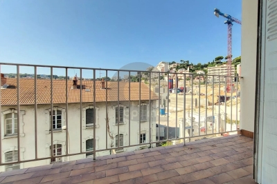 Appartement &agrave; vendre &agrave; ROQUEBRUNE-CAP-MARTIN  - 3 pi&egrave;ces - 57 m&sup2; 