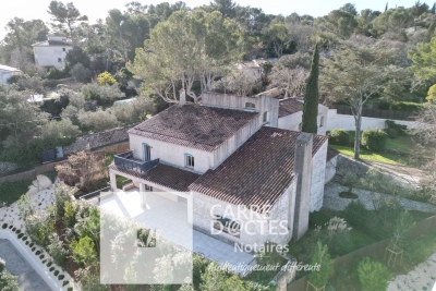 Maison &agrave; vendre &agrave; NÎMES Castanet - 8 pi&egrave;ces - 389 m&sup2; 