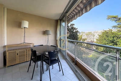 Appartement &agrave; vendre &agrave; CANNES-LA-BOCCA Vallauris Centre - 2 pi&egrave;ces - 40 m&sup2; 