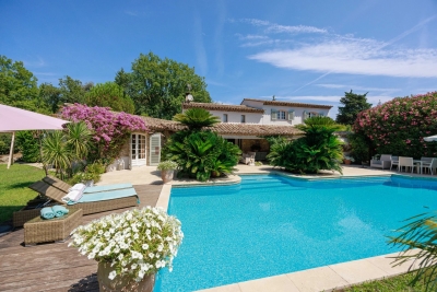 Maison &agrave; vendre &agrave; MOUGINS  - 7 pi&egrave;ces - 214 m&sup2; 