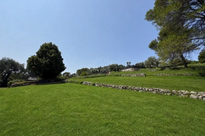 terrain &agrave; vendre &agrave; MOUGINS   - 7509 m&sup2; 