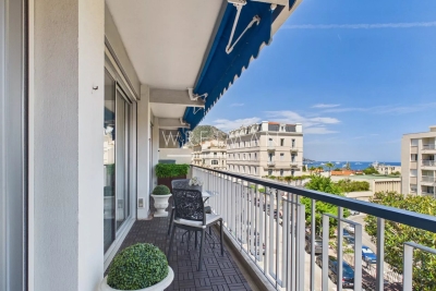 Appartement &agrave; vendre &agrave; BEAULIEU-SUR-MER Le Rouret - 3 pi&egrave;ces - 60 m&sup2; 