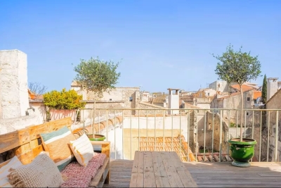 Maison &agrave; vendre &agrave; ST-RÉMY-DE-PROVENCE Grans - 5 pi&egrave;ces - 105 m&sup2; 