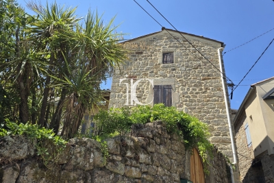 Maison &agrave; vendre &agrave; ST PAUL LE JEUNE  - 10 pi&egrave;ces - 140 m&sup2; 