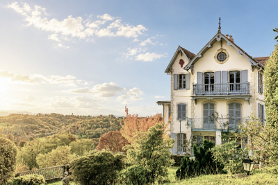 Maison &agrave; vendre &agrave; LAROIN  - 7 pi&egrave;ces - 446 m&sup2; 