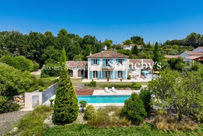 Maison &agrave; vendre &agrave; AIX-EN-PROVENCE  - 8 pi&egrave;ces - 250 m&sup2; 