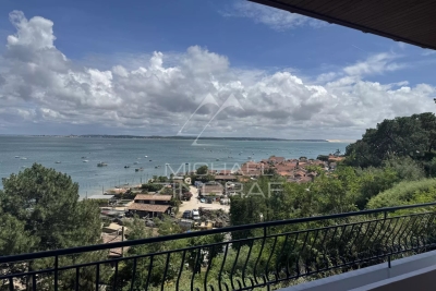 Maison &agrave; vendre &agrave; LÈGE-CAP-FERRET  - 7 pi&egrave;ces - 195 m&sup2; 