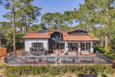 Villa à Cap Ferret &agrave; louer à partir de 20 000 € / semaine, Photo 1