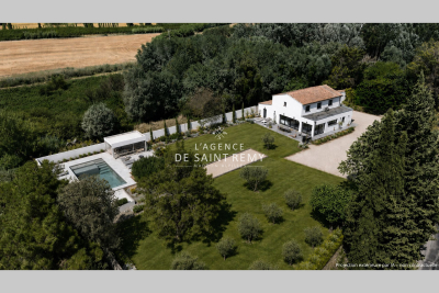 Maison &agrave; vendre &agrave; ST-RÉMY-DE-PROVENCE Caphan - 5 pi&egrave;ces - 215 m&sup2; 