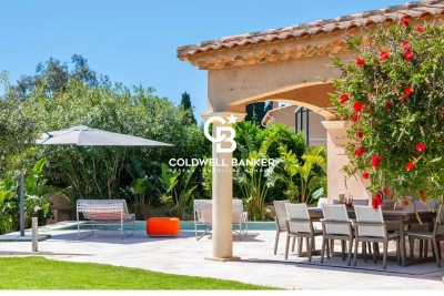 Maison &agrave; vendre &agrave; LA LONDE-LES-MAURES Zone Est Diffuse - 7 pi&egrave;ces - 180 m&sup2; 