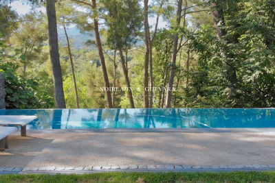 House for sale in VALBONNE Cassini - 6 rooms - 350 m&sup2; 