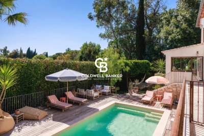 House for sale in ST-PAUL-DE-VENCE Port - 5 rooms - 165 m&sup2; 