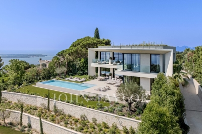 Maison &agrave; vendre &agrave; VALLAURIS  - 8 pi&egrave;ces - 495 m&sup2; 