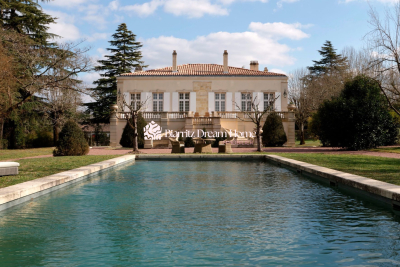 Maison &agrave; vendre &agrave; CAMBLANES-ET-MEYNAC  - 14 pi&egrave;ces - 435 m&sup2; 
