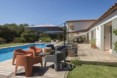 Maison &agrave; vendre &agrave; AIX-EN-PROVENCE  - 9 pi&egrave;ces - 240 m&sup2; 