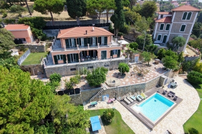 Maison à vendre terrains piscine