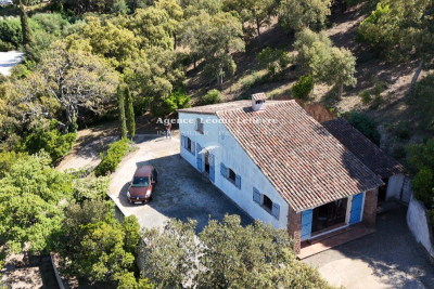 House for sale in LES ISSAMBRES Rayol-Canadel-sur-Mer - 3 rooms - 110 m&sup2; 