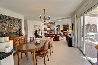 Maison &agrave; vendre &agrave; BORMES-LES-MIMOSAS Est - 5 pi&egrave;ces - 146 m&sup2; 